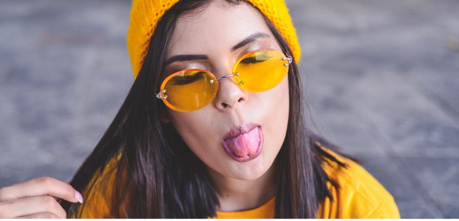 woman-tongue-out